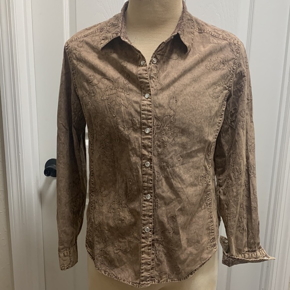 Vintage top 100% cotton women’s size medium western/ boho long sleeve button up - Picture 8 of 16